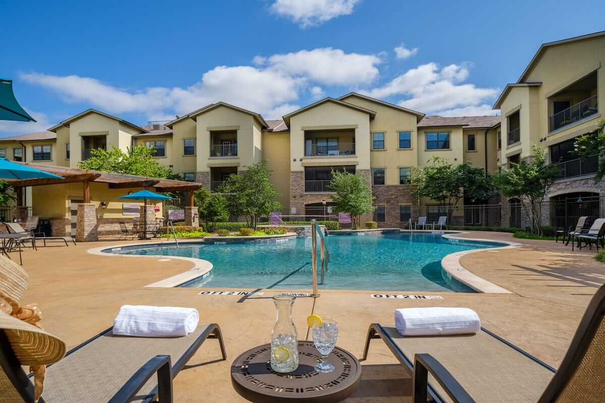 Commercial pool remodel in North Texas by Southern Pool + Outdoors