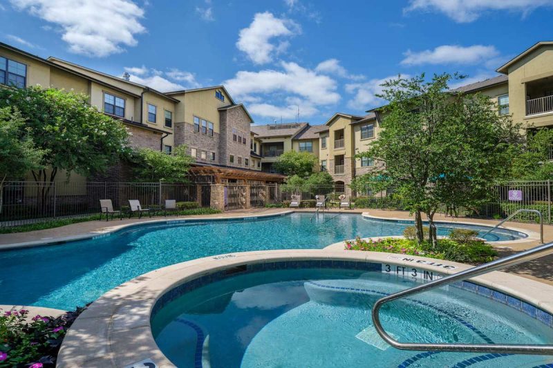 Discovery Village at Twin Creeks pool